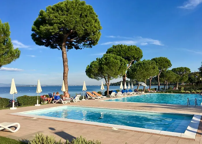 Le Corti Del Lago