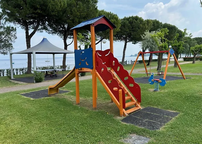 Le Corti Del Lago