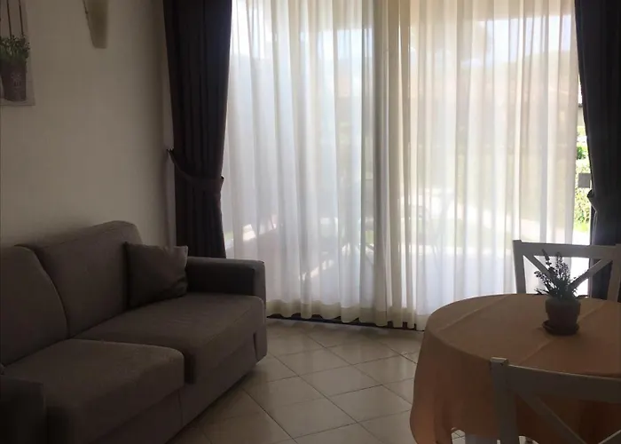 Le Corti Del Lago